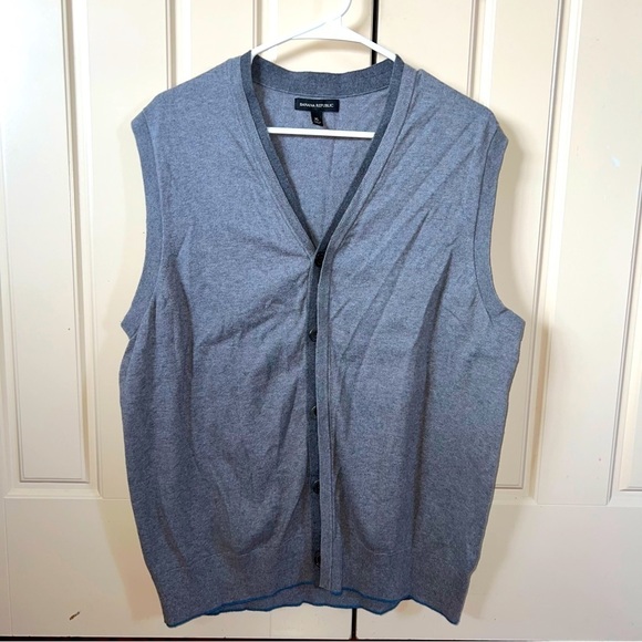 Banana Republic Men's Gray Cotton & Silk Blend Button Down Sweater Vest Size XL - Picture 9 of 9